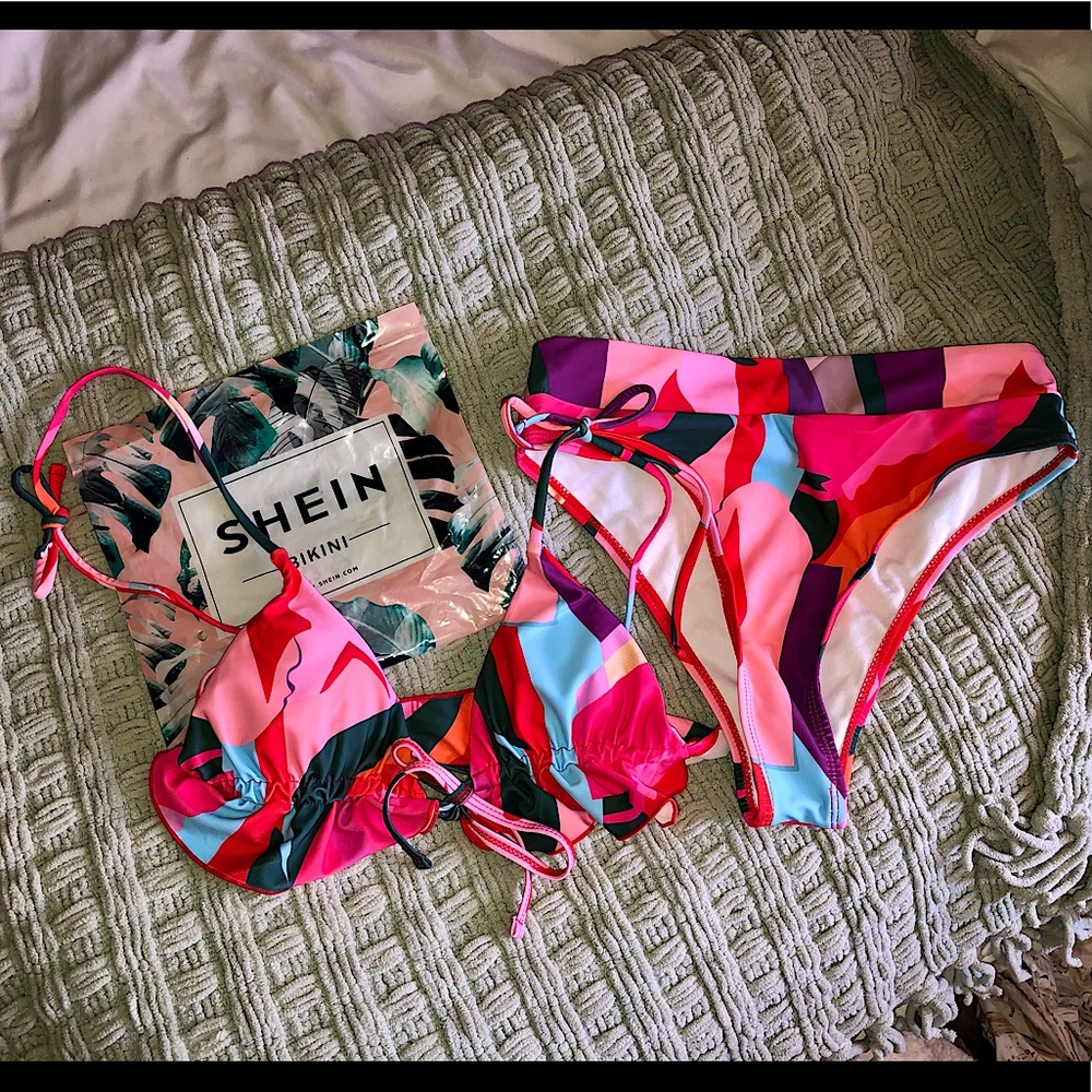 NWT Shein Two Piece Swimsuit, Size M